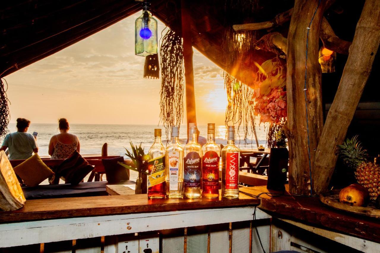 Brother'S Beach Home Boossa Экстерьер фото
