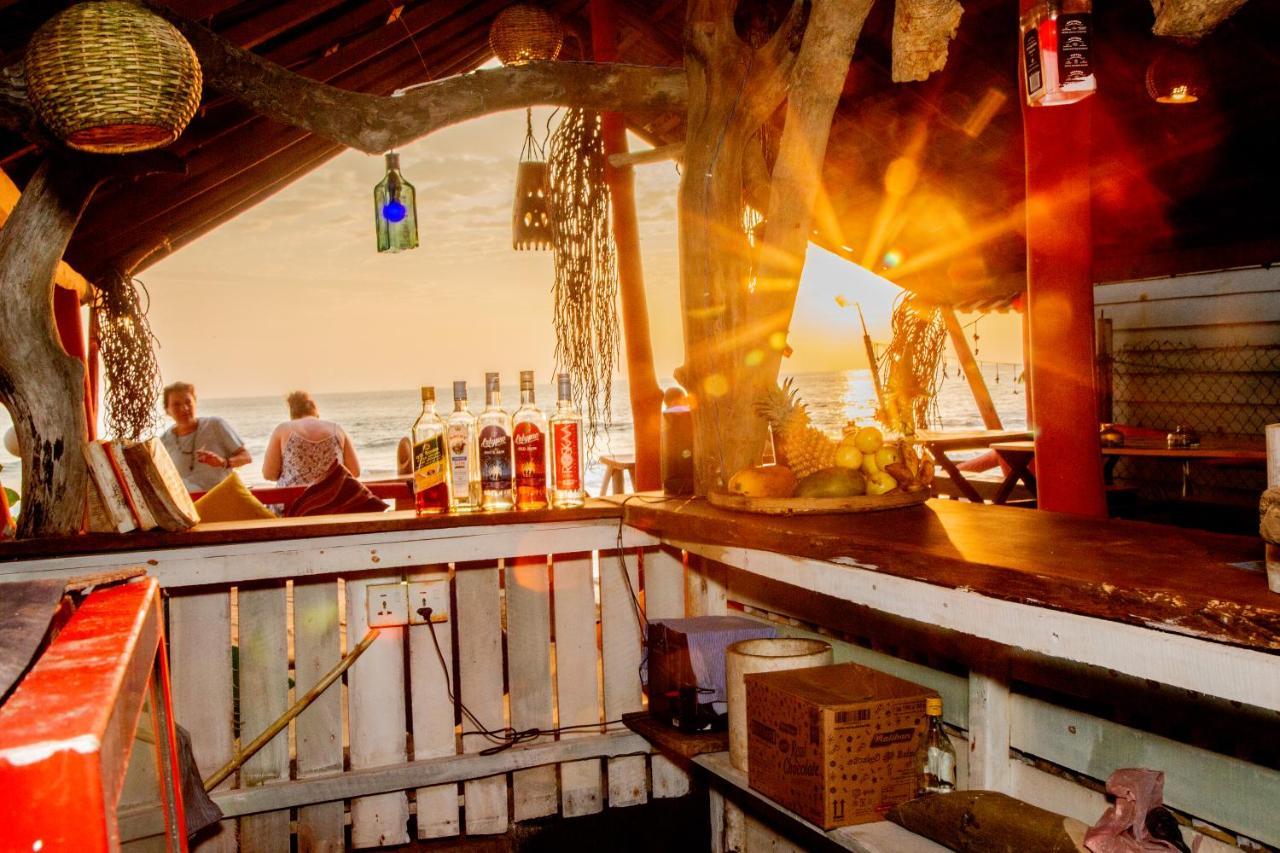 Brother'S Beach Home Boossa Экстерьер фото