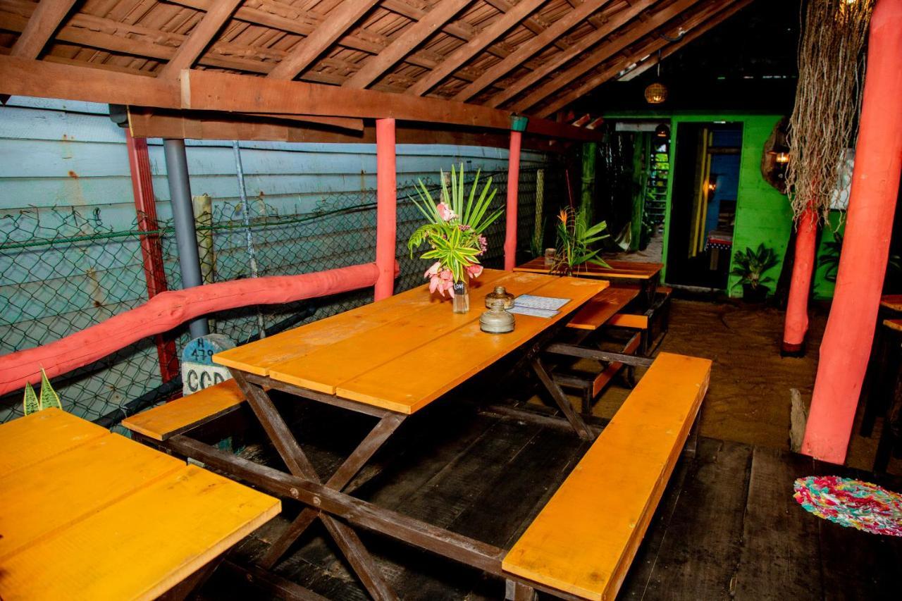 Brother'S Beach Home Boossa Экстерьер фото