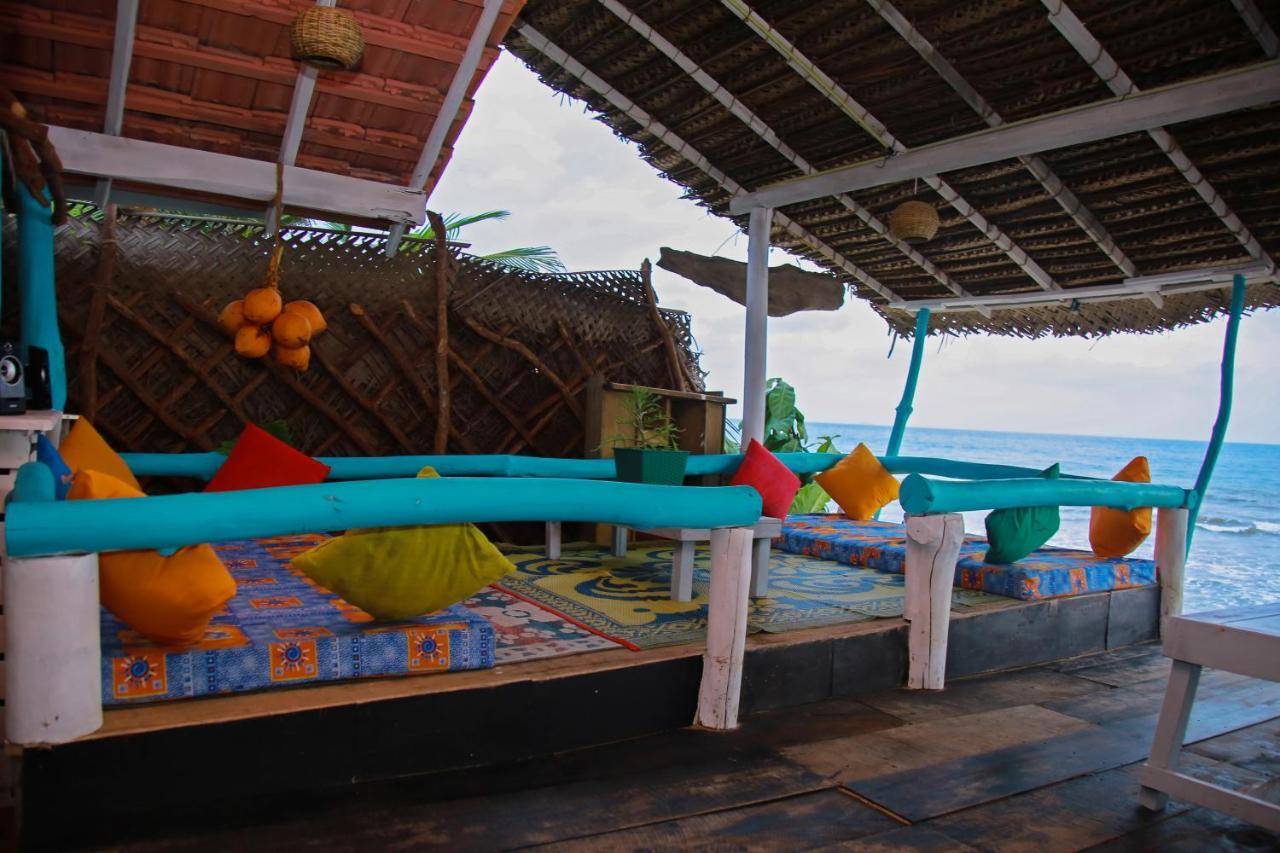 Brother'S Beach Home Boossa Экстерьер фото