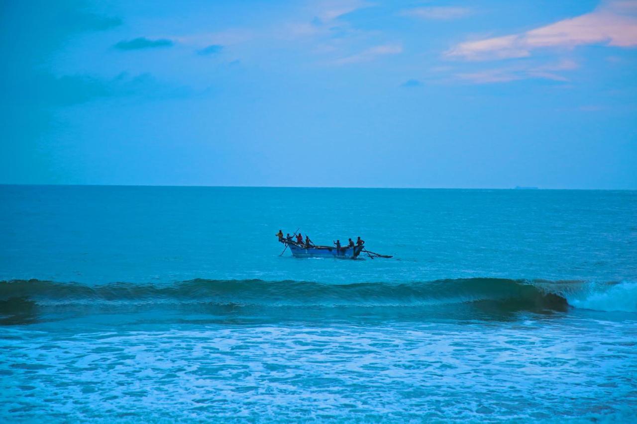 Brother'S Beach Home Boossa Экстерьер фото